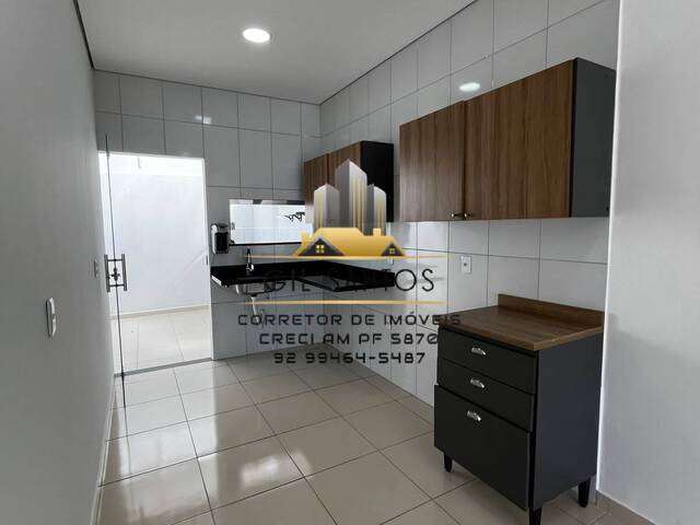 Casa para Venda em Manaus - 2